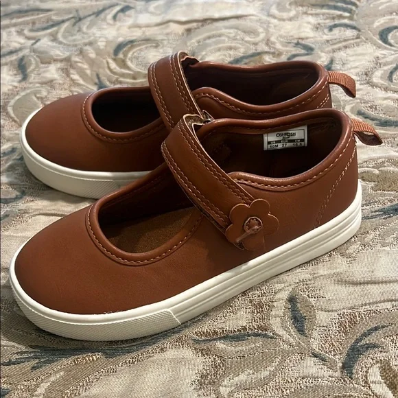 OshKosh B'gosh Brown and White Dress Shoes with Strap - Picture 2 of 7